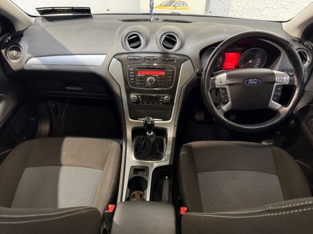 2012 Ford Mondeo - photo 14