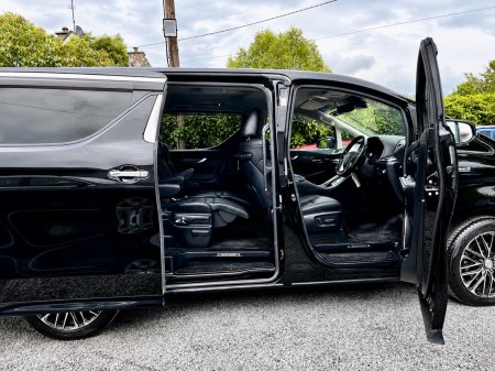 2019 Toyota Alphard - photo 9