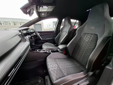 2023 Volkswagen Golf - photo 10