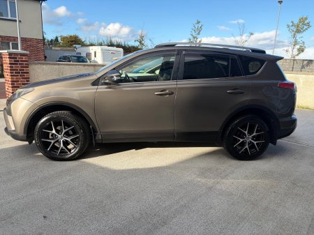 2017 Toyota RAV4 - photo 16