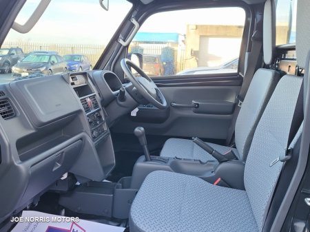 2024 Suzuki Carry - photo 2
