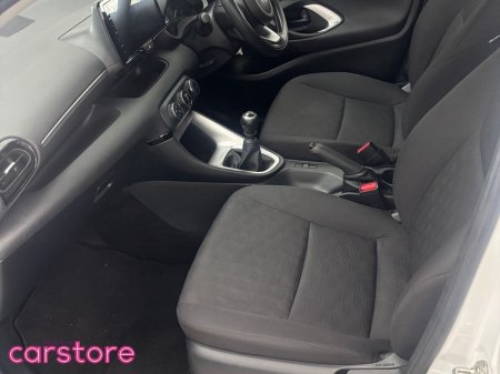 2024 Toyota Yaris - photo 12