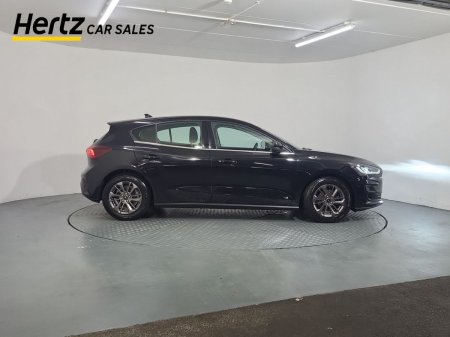 2023 Ford Focus - photo 2