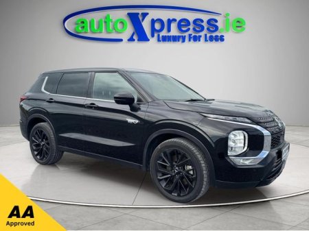 2023 Mitsubishi Outlander PHEV 4WD BLACK EDITION, Low mileage, Reversing camera
