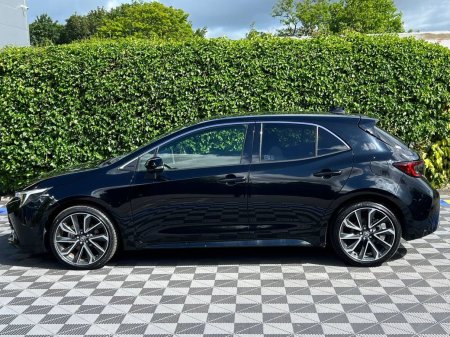 2025 Toyota Corolla - photo 3