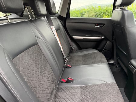 2023 Suzuki Vitara - photo 13