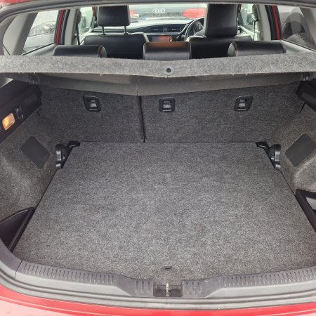 2017 Toyota Auris - photo 13