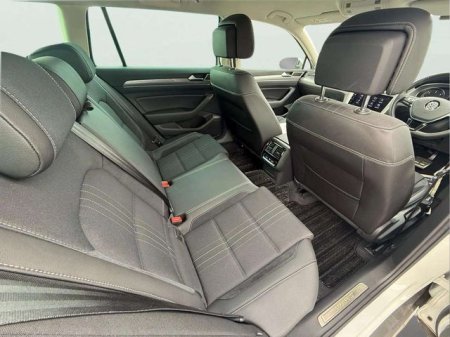 2019 Volkswagen Passat - photo 6