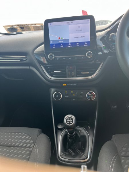 2021 Ford Fiesta - photo 11