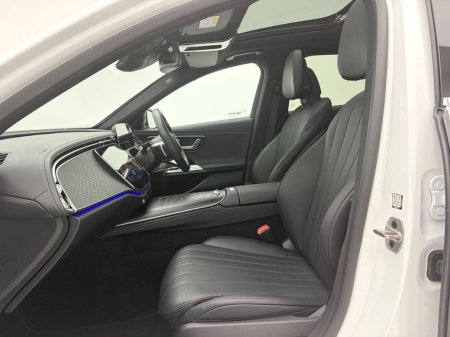 2025 Mercedes-Benz E-Class - photo 13