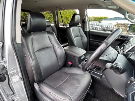 2021 Toyota Land Cruiser - photo 18