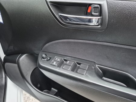 2014 Suzuki Swift - photo 10