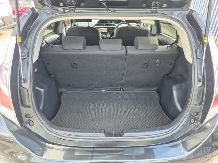 2016 Toyota Aqua - photo 9