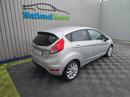 2015 Ford Fiesta - photo 3