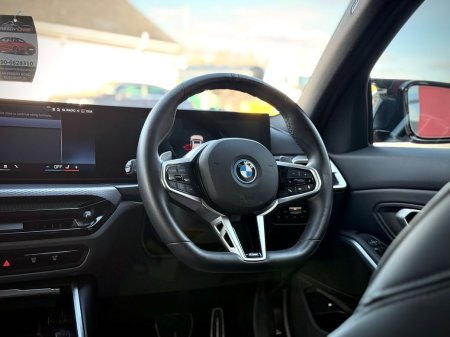 2025 BMW 3-Series - photo 10