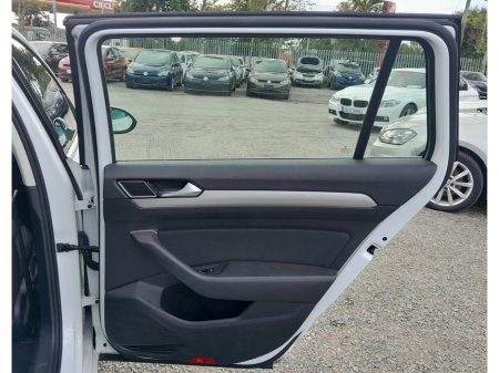 2016 Volkswagen Passat - photo 12