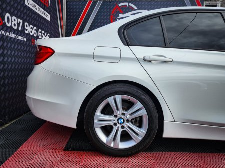 2013 BMW 3-Series - photo 9