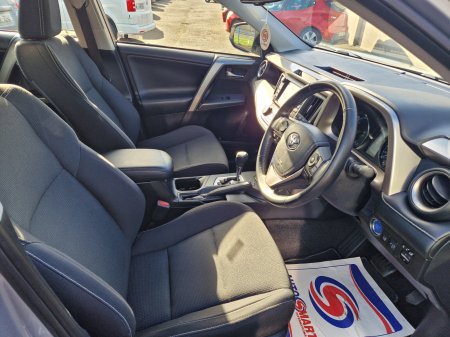 2018 Toyota RAV4 - photo 16
