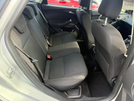2017 Ford Focus - photo 14