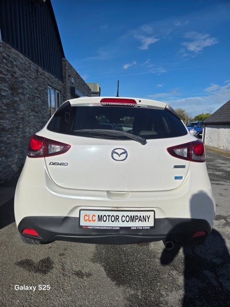 2015 Mazda Demio - photo 8