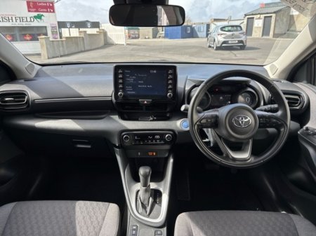 2023 Toyota Yaris - photo 12