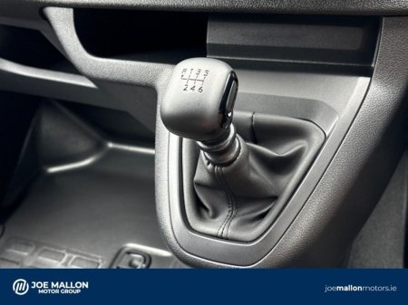 2027 Peugeot Expert - photo 24