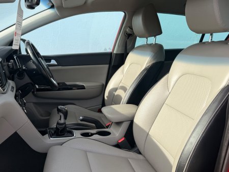 2020 Kia Sportage - photo 19