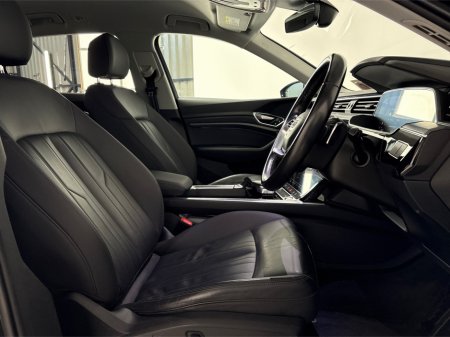 2020 Audi e-tron - photo 28