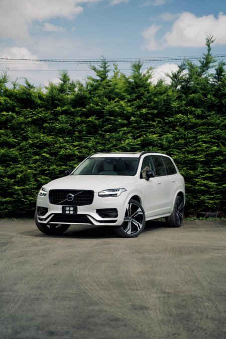 2022 Volvo XC90 T8 PHEV 455hp Ultimate (Bright Theme)