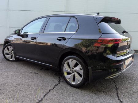 2023 Volkswagen Golf - photo 3