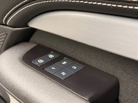 2023 Land Rover Discovery - photo 24
