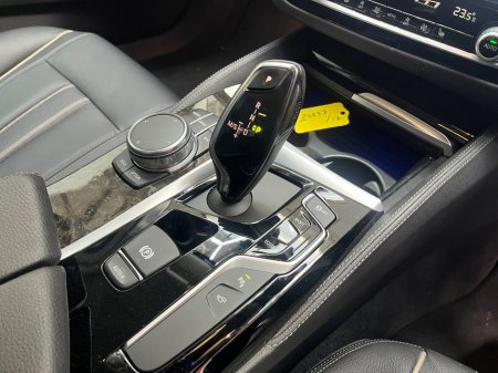 2017 BMW 5-Series - photo 11