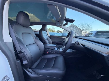 2023 Tesla Model Y - photo 9