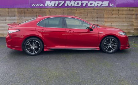 2020 Toyota Camry - photo 7
