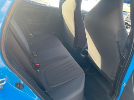 2020 Toyota Yaris - photo 7