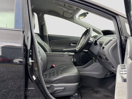 2013 Toyota Prius - photo 9