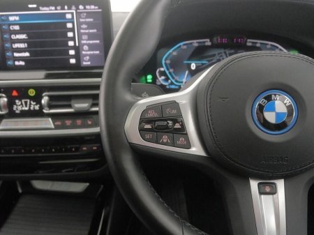 2025 BMW iX3 - photo 17