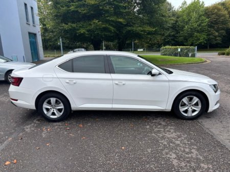 2019 Skoda Superb - photo 8