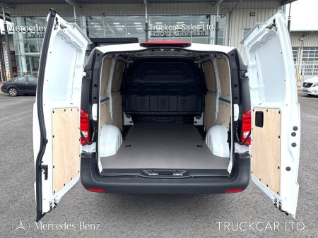 2025 Mercedes-Benz Vito - photo 7