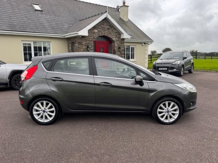 2016 Ford Fiesta - photo 4
