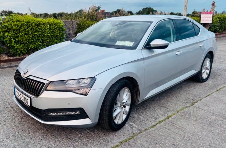2022 Skoda Superb - photo 5