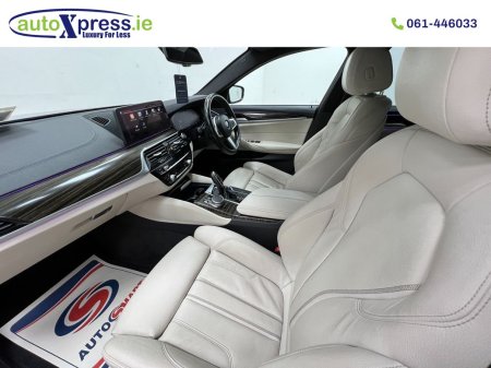 2021 BMW 5-Series - photo 16