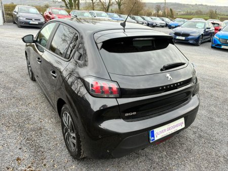 2023 Peugeot 208 - photo 3
