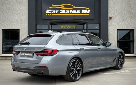 2023 BMW 5-Series - photo 4