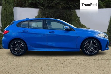 2023 BMW 1-Series - photo 3