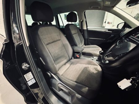 2023 Volkswagen Tiguan - photo 10