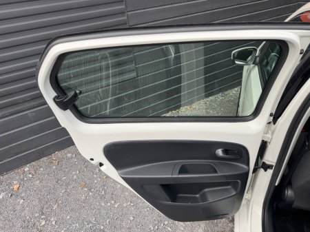2013 Volkswagen up! - photo 17