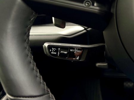 2025 Porsche Cayenne - photo 24