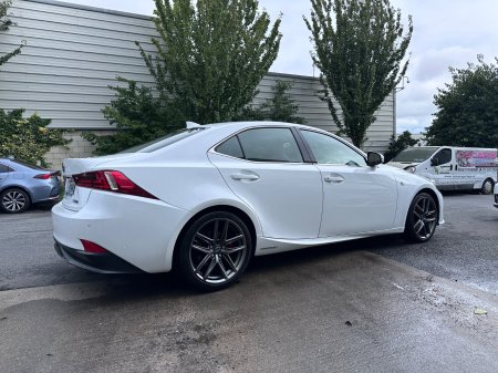 2016 Lexus IS - photo 5