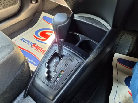 2020 Toyota Corolla - photo 23